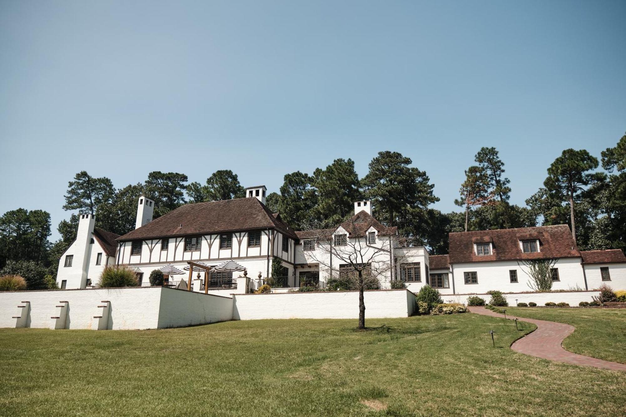 Duncraig Manor Bed & Breakfast Southern Pines Bagian luar foto